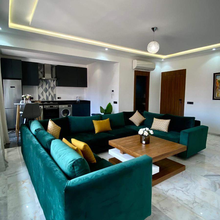 Downtown Loft: Rooftop Pool & Gym Marrakesh